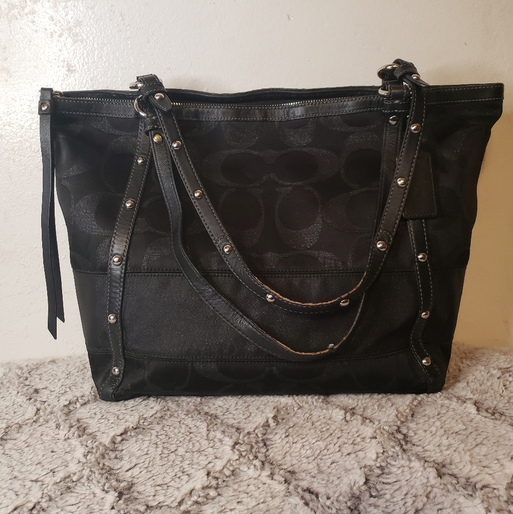 Coach Handbag - Picture 2 of 12